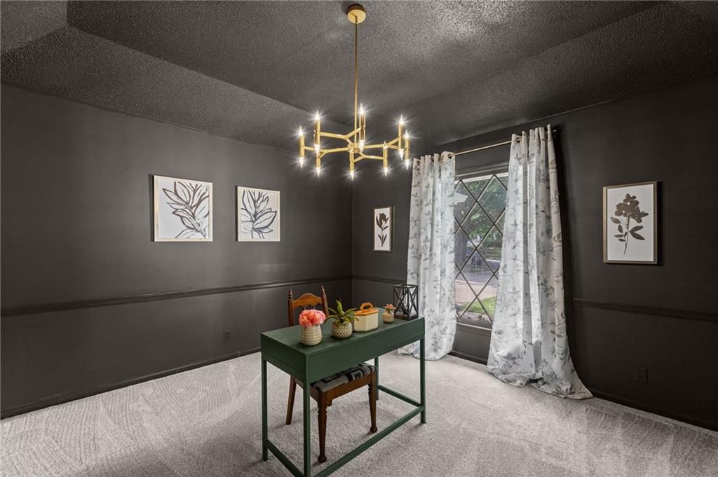 8905 Lamar Avenue, Overland Park, KS: listing photo 2