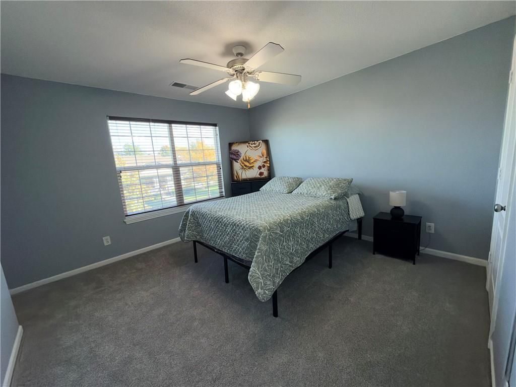 Photo 18 of 25 - 2104 Garfield Avenue, Kansas City, MO 64127
