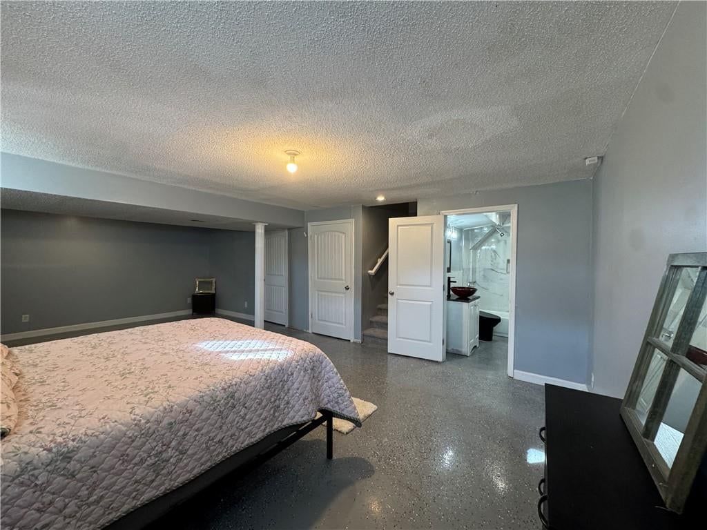 Photo 21 of 25 - 2104 Garfield Avenue, Kansas City, MO 64127