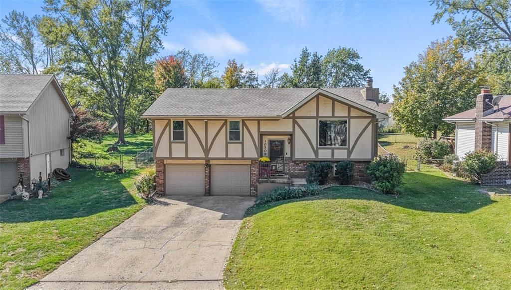 10509 NW 57th Street, Kansas City, MO