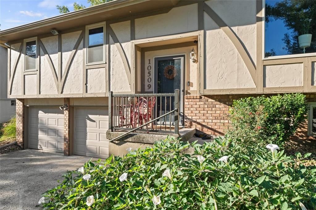 10509 NW 57th Street, Kansas City, MO: listing photo 3