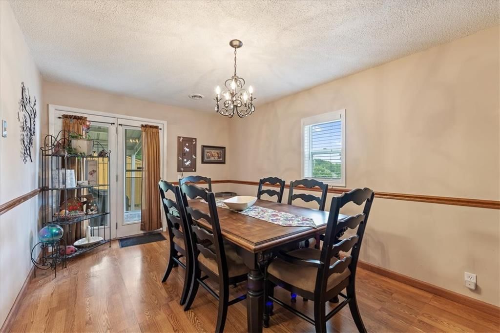 Wainscoting or board and batten at 503 NE 67th Terrace, Gladstone, MO 64118