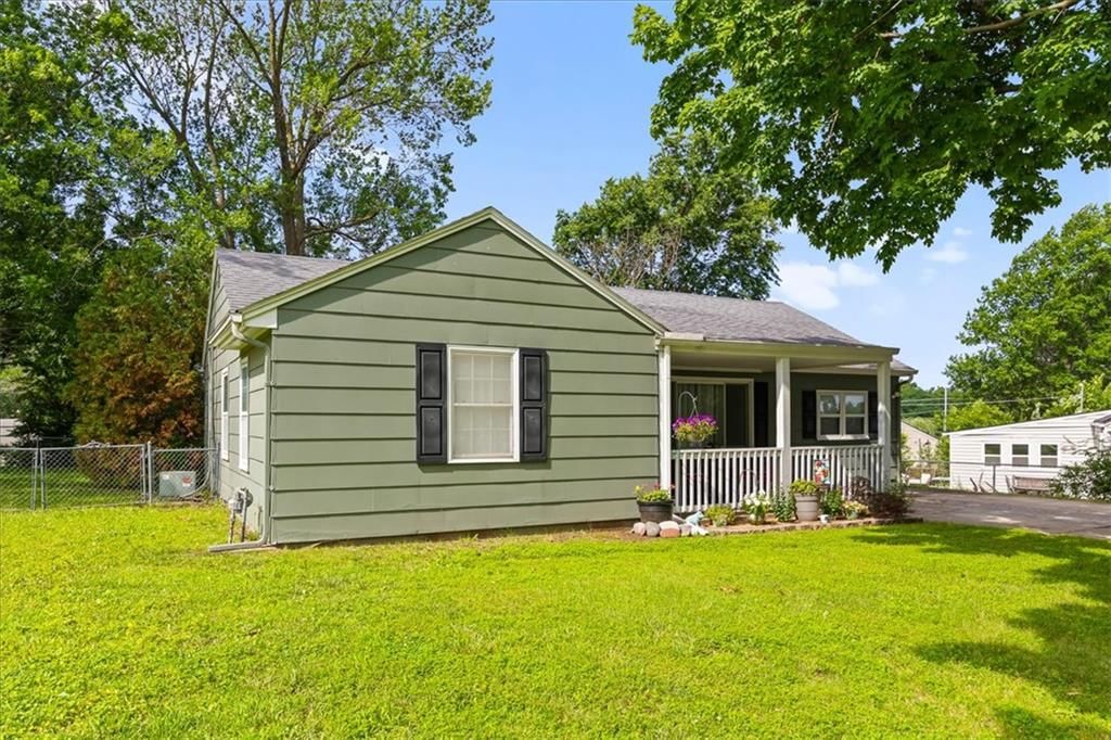 Photo 26 of 26 - 503 NE 67th Terrace, Gladstone, MO 64118