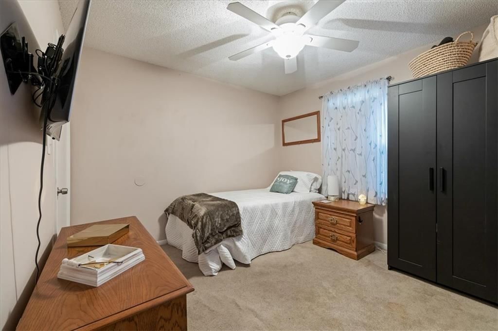Photo 14 of 26 - 503 NE 67th Terrace, Gladstone, MO 64118