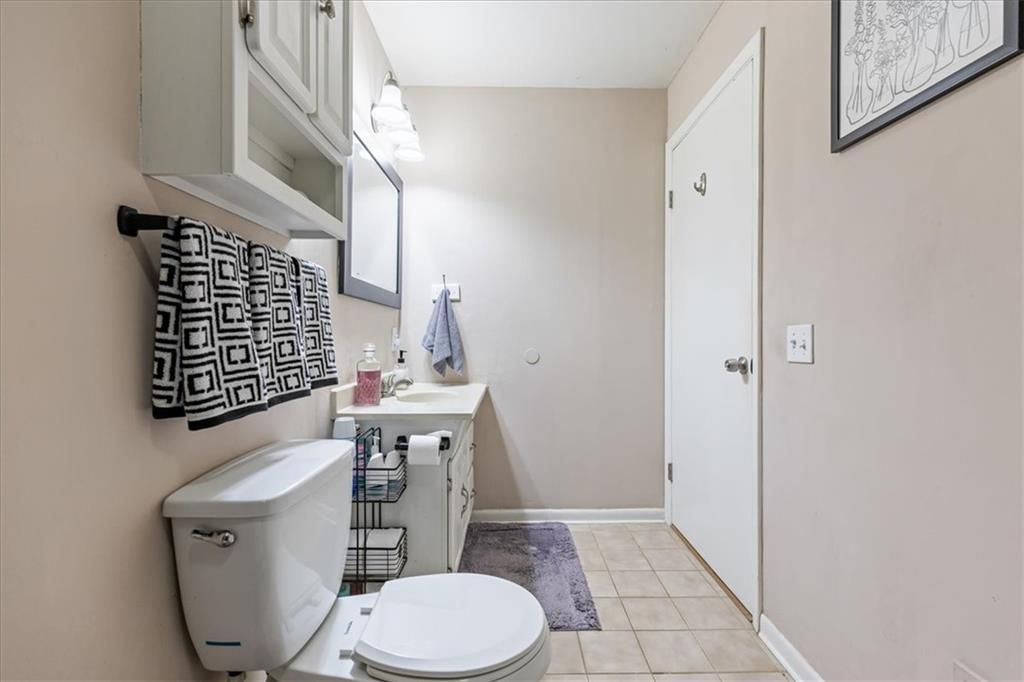 Tile floors at 503 NE 67th Terrace, Gladstone, MO 64118