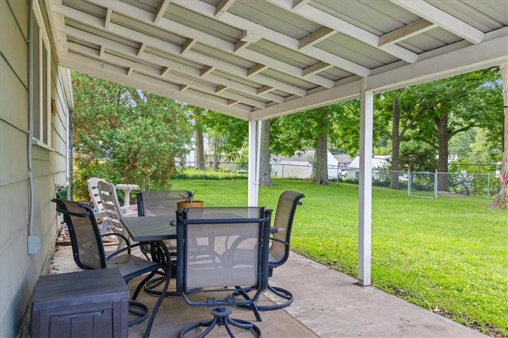 Photo 18 of 26 - 503 NE 67th Terrace, Gladstone, MO 64118