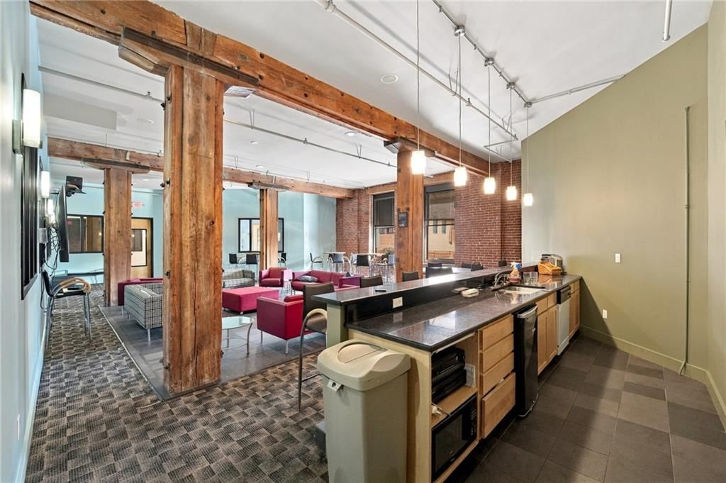 200 Main Street, Kansas City, MO: listing photo 3