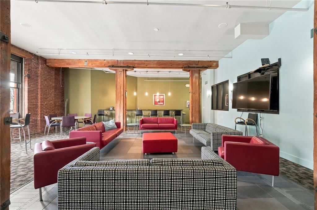 200 Main Street, Kansas City, MO: listing photo 2