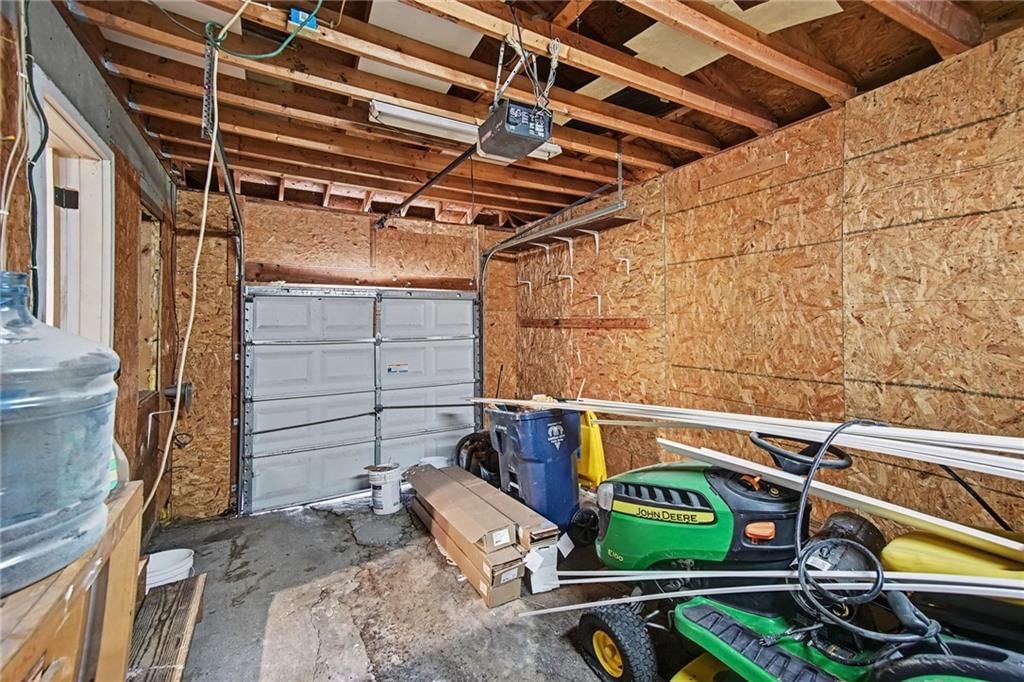 Photo 21 of 23 - 4429 NE Winn Road, Kansas City, MO 64117