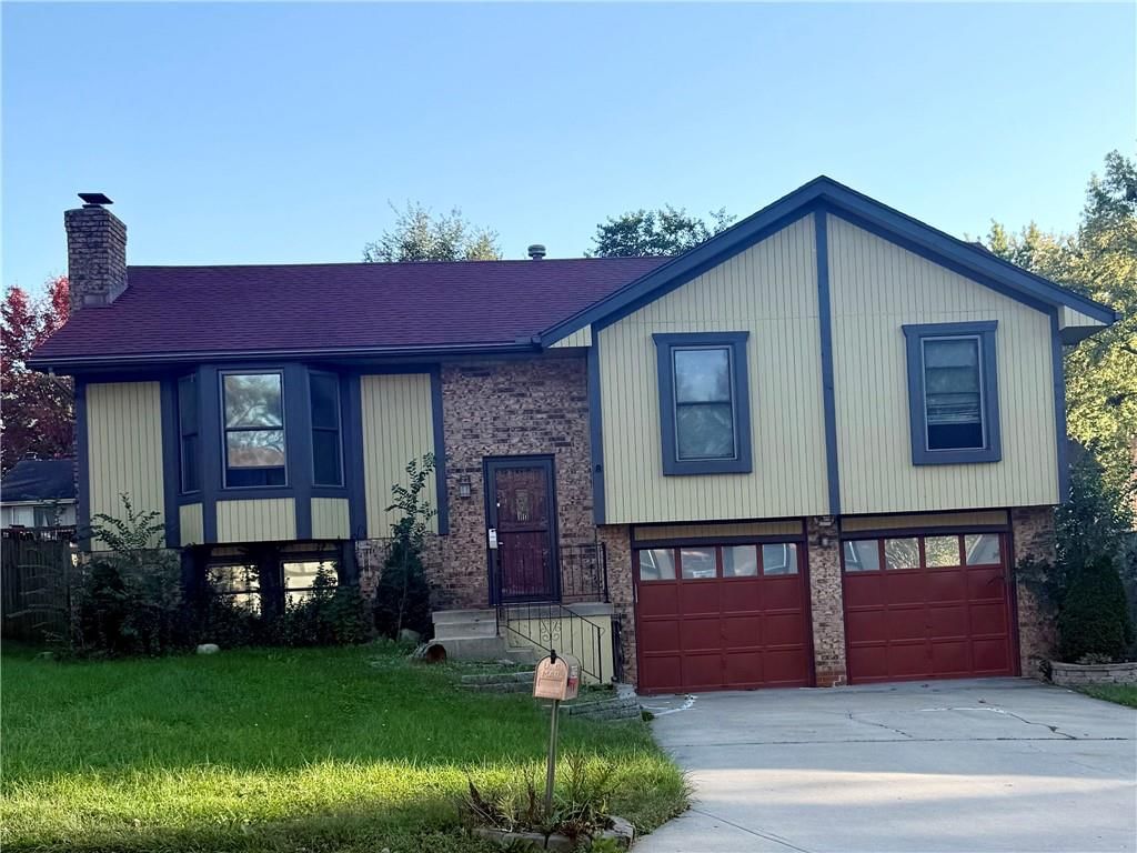 8235 Splitlog Avenue, Kansas City, KS