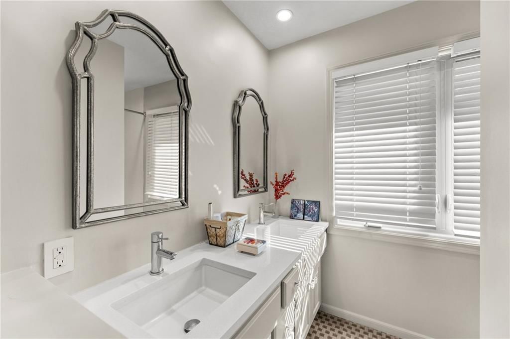 Photo 31 of 77 - 4503 NE Waters Edge Street, Lee's Summit, MO 64064