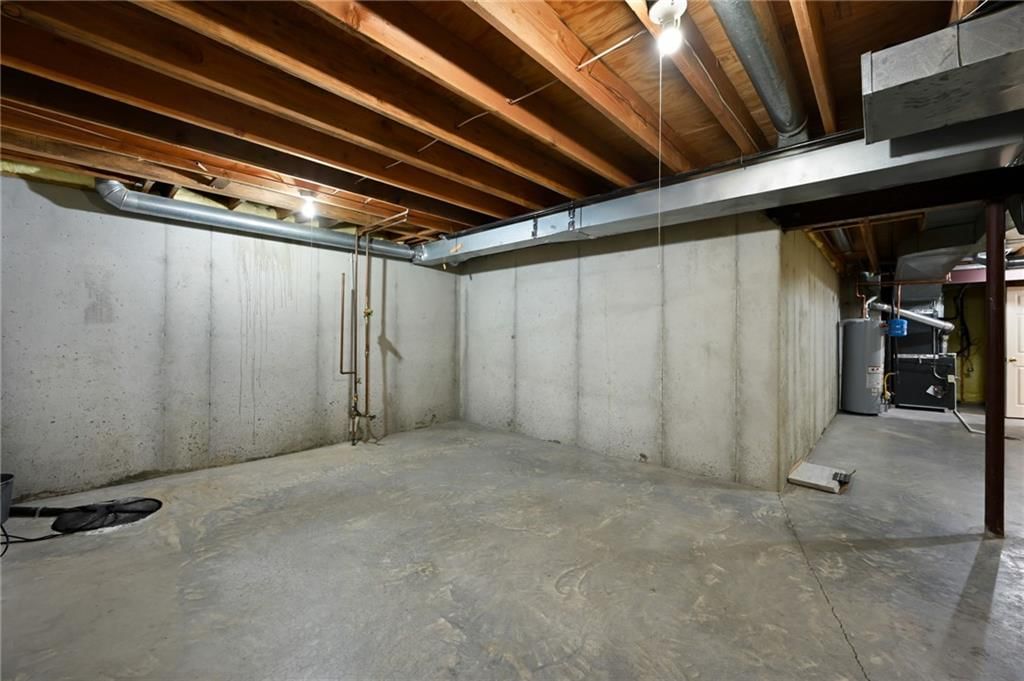 Photo 35 of 35 - 12307 Ash Street, Leawood, KS 66209