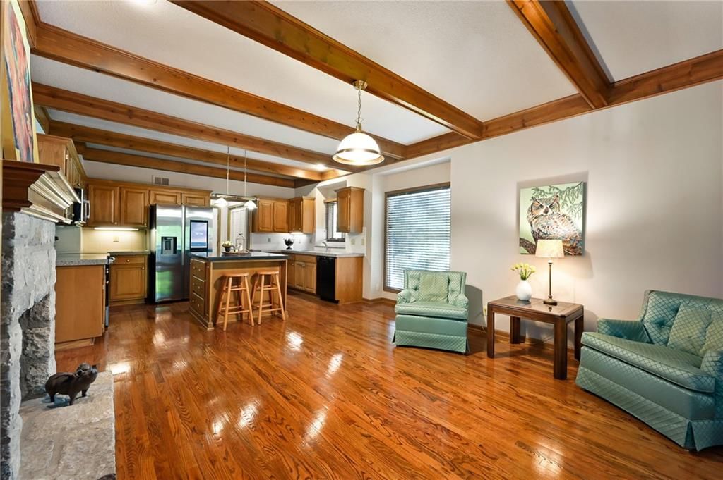 Photo 21 of 35 - 12307 Ash Street, Leawood, KS 66209