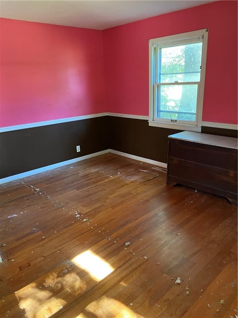 Photo 16 of 25 - 9318 E 79th Street, Raytown, MO 64138