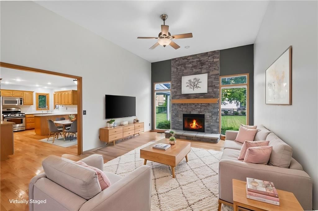 Photo 4 of 50 - 9431 N Monroe Court, Kansas City, MO 64156