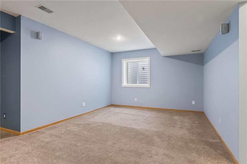 Photo 35 of 50 - 9431 N Monroe Court, Kansas City, MO 64156