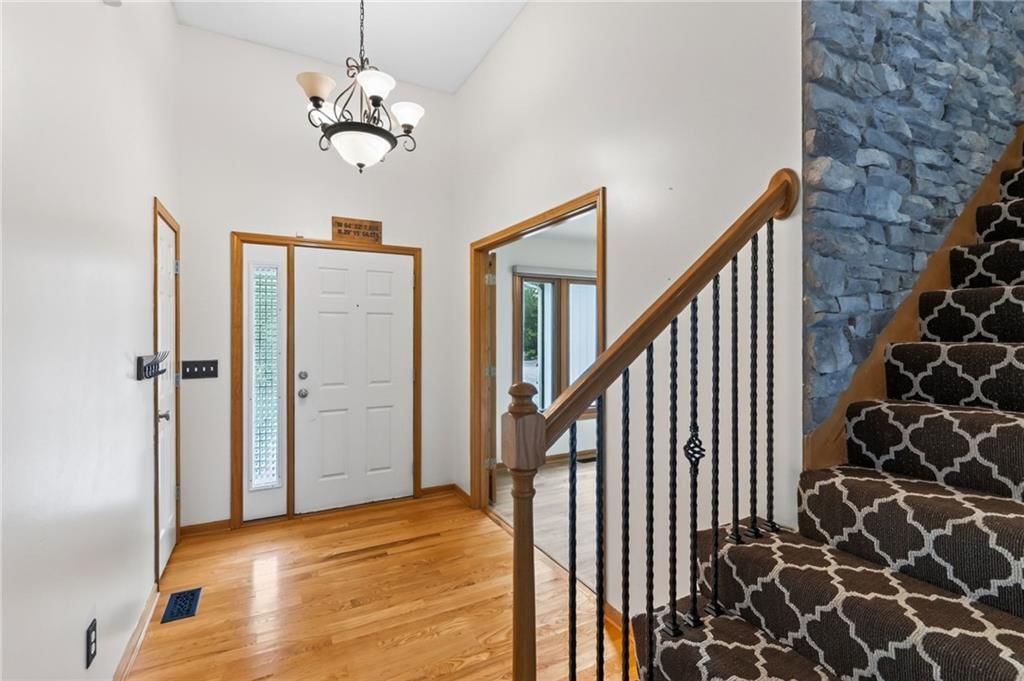 Photo 6 of 50 - 9431 N Monroe Court, Kansas City, MO 64156