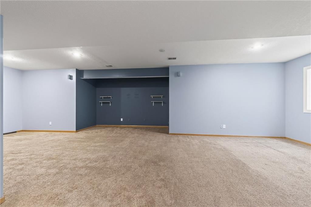 Photo 32 of 50 - 9431 N Monroe Court, Kansas City, MO 64156