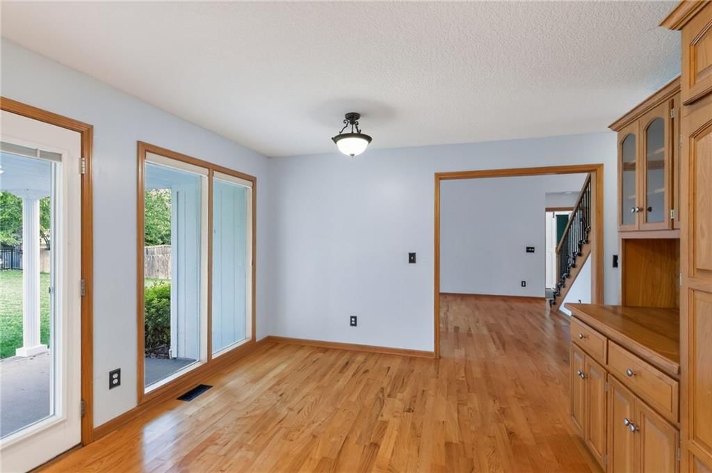 Photo 13 of 50 - 9431 N Monroe Court, Kansas City, MO 64156