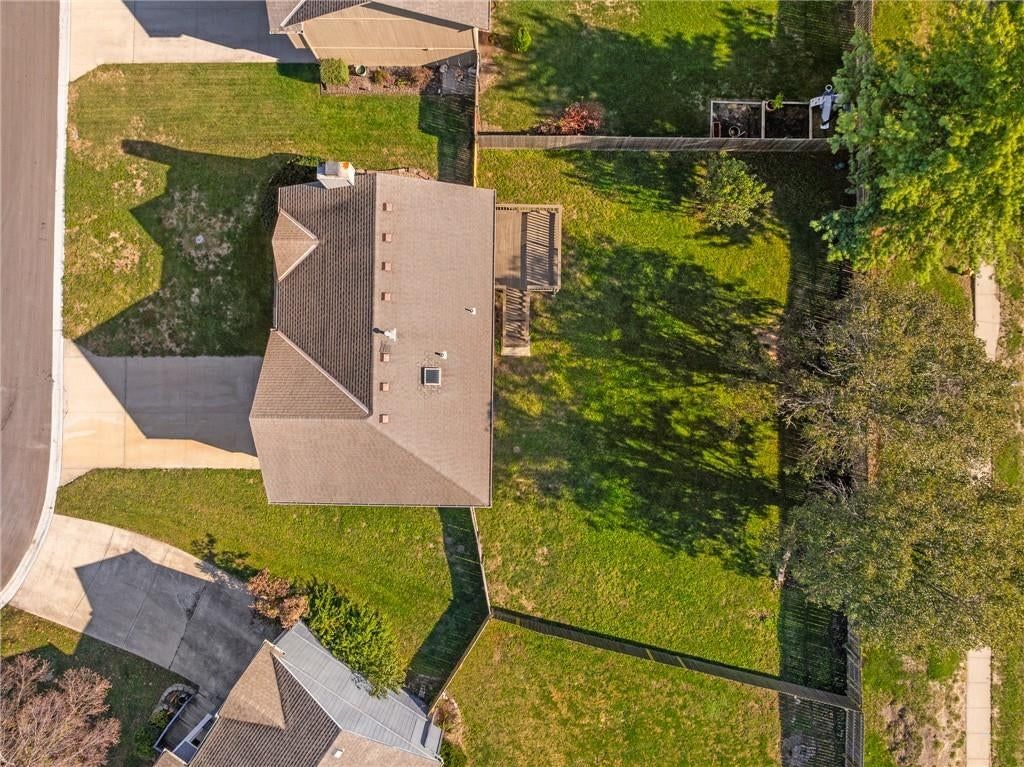 Photo 39 of 44 - 2513 SE WINCHESTER Drive, Lee's Summit, MO 64063
