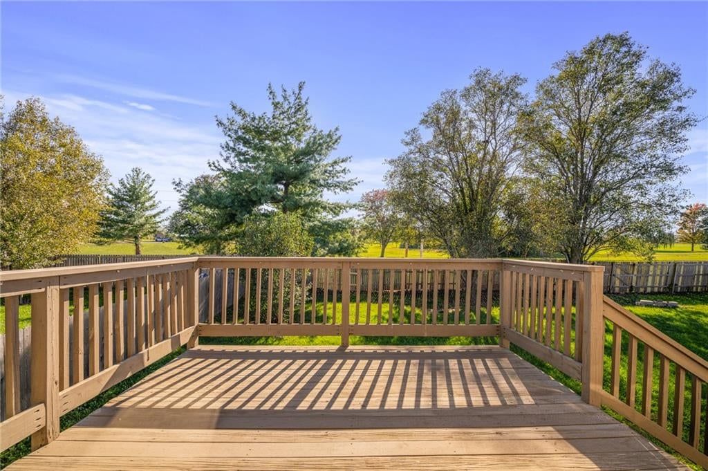 Photo 34 of 44 - 2513 SE WINCHESTER Drive, Lee's Summit, MO 64063