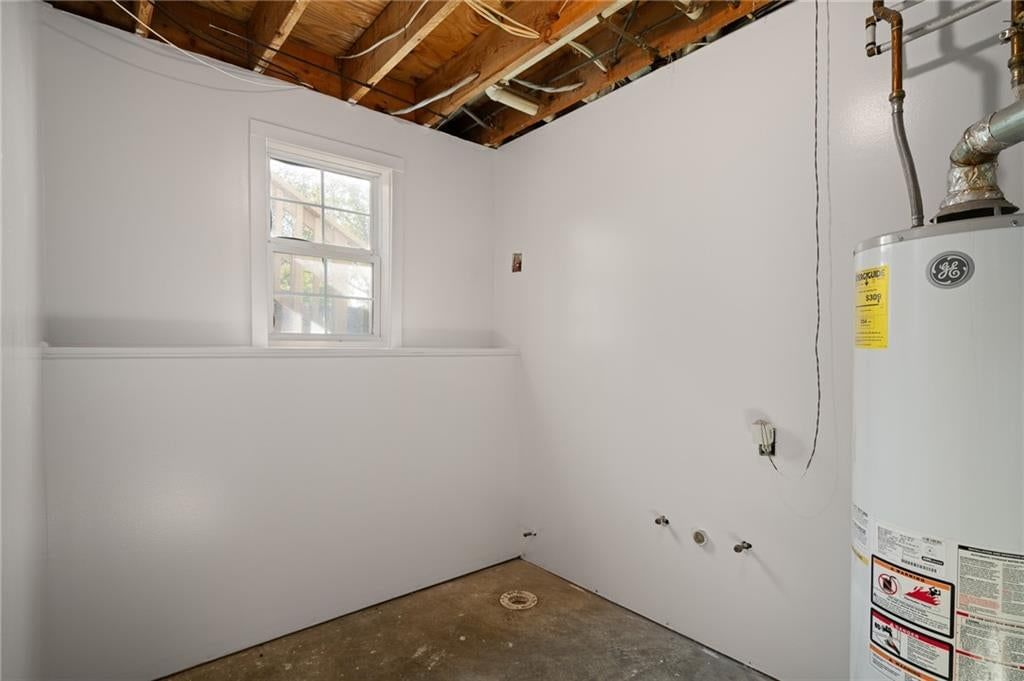 Photo 33 of 44 - 2513 SE WINCHESTER Drive, Lee's Summit, MO 64063