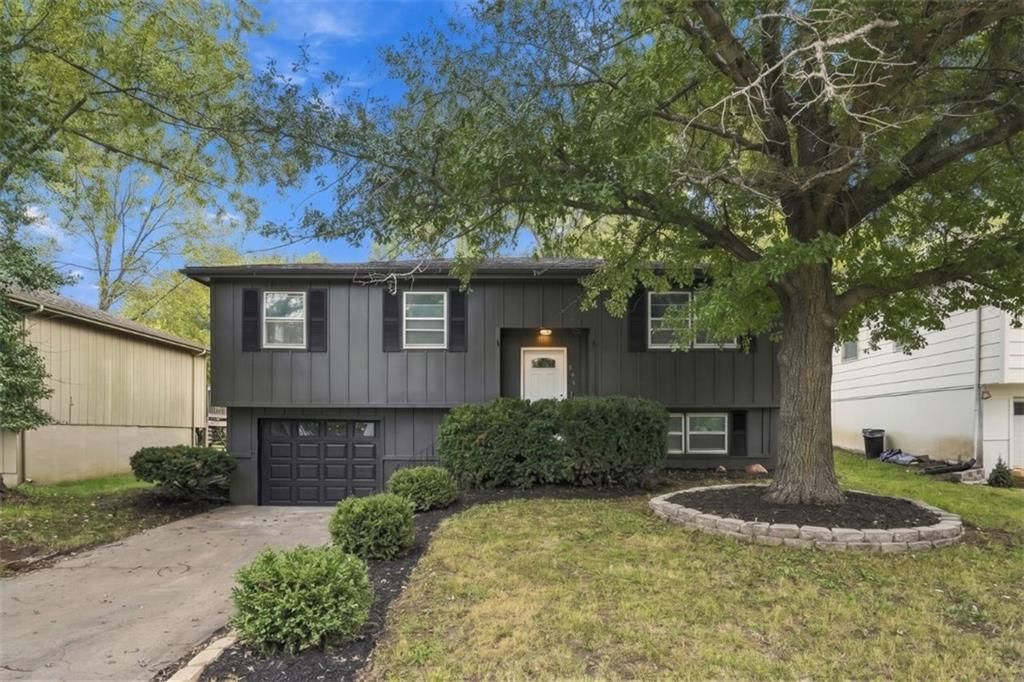 506 E Osage Street, Paola, KS