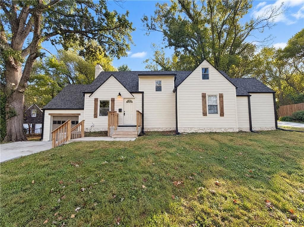 5825 Hadley Street, Mission, KS
