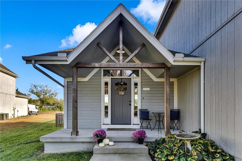 229 JENNY Lane, Raymore, MO: listing photo 3