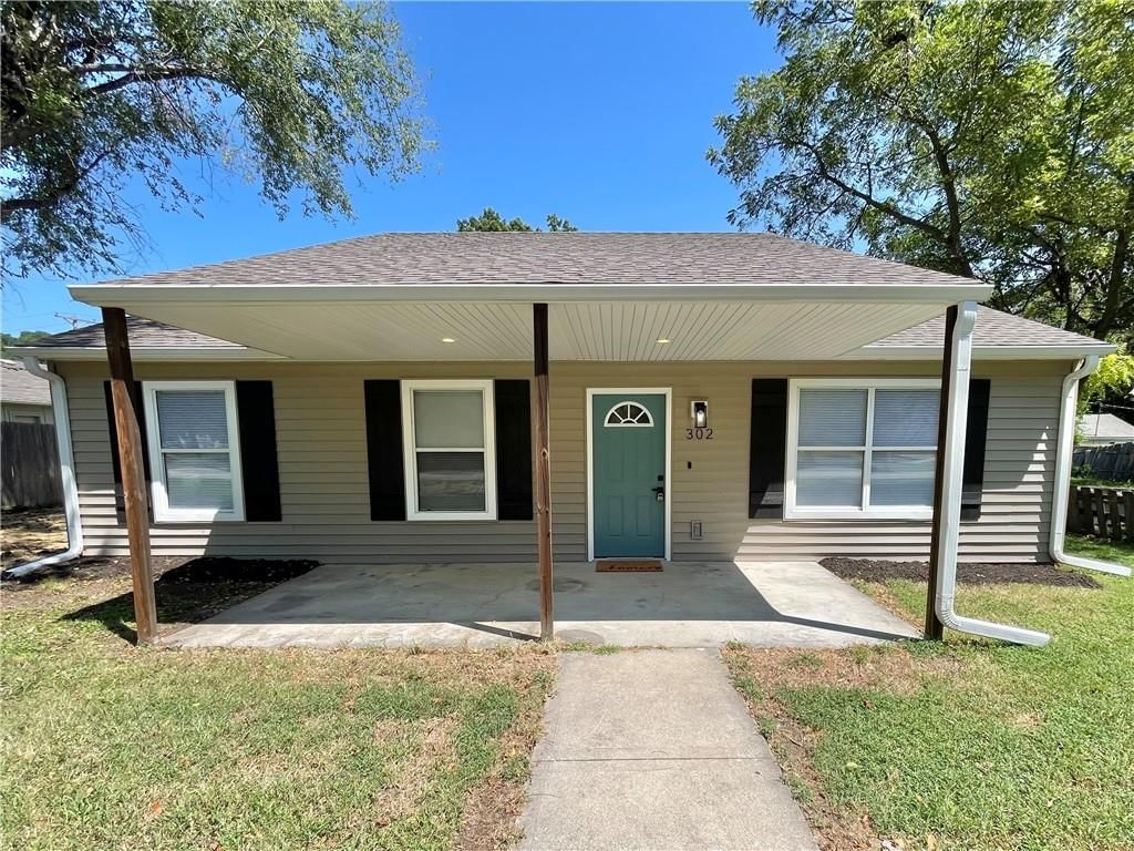 302 Gum Street, Garden City, MO