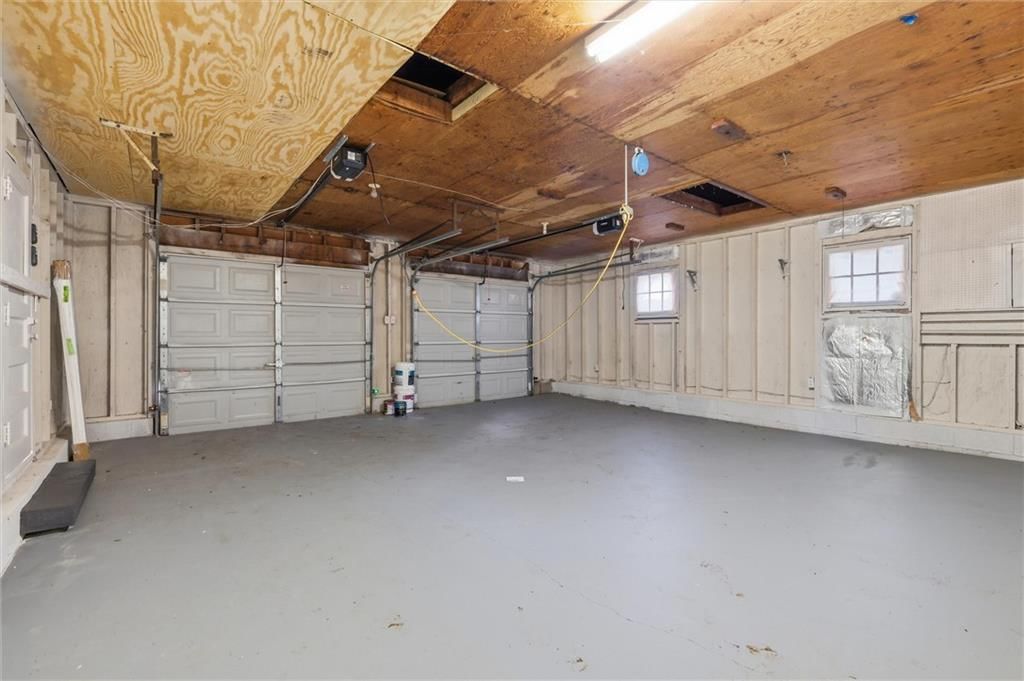 Photo 24 of 27 - 8503 Crystal Avenue, Kansas City, MO 66209