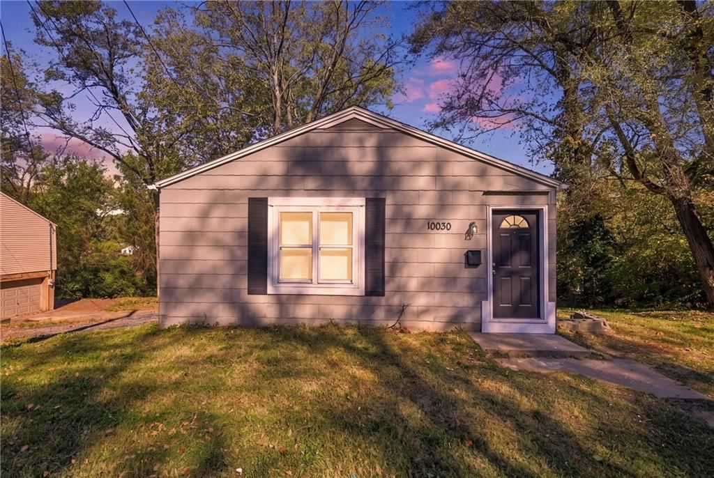 10030 E 22ND Street, Independence, MO: listing photo 2