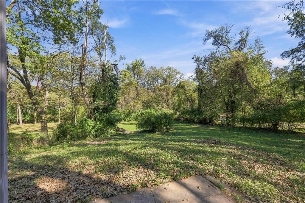 Photo 29 of 31 - 10030 E 22ND Street, Independence, MO 64052