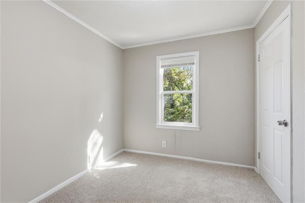 Photo 22 of 31 - 10030 E 22ND Street, Independence, MO 64052