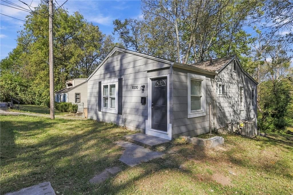 10030 E 22ND Street, Independence, MO: listing photo 3