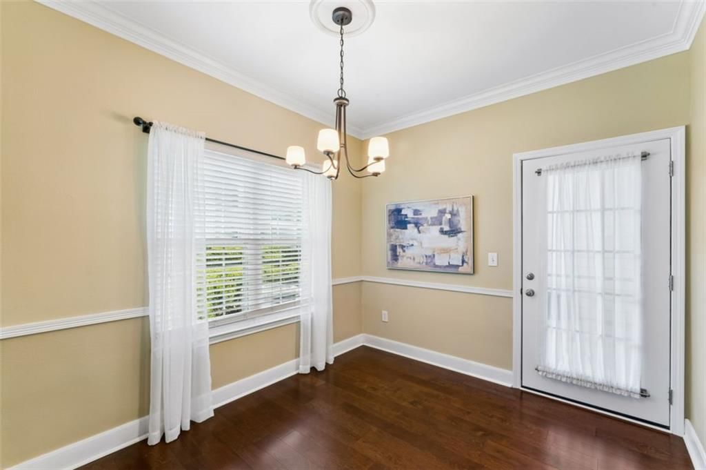 Photo 15 of 42 - 11627 Tomahawk Creek Parkway