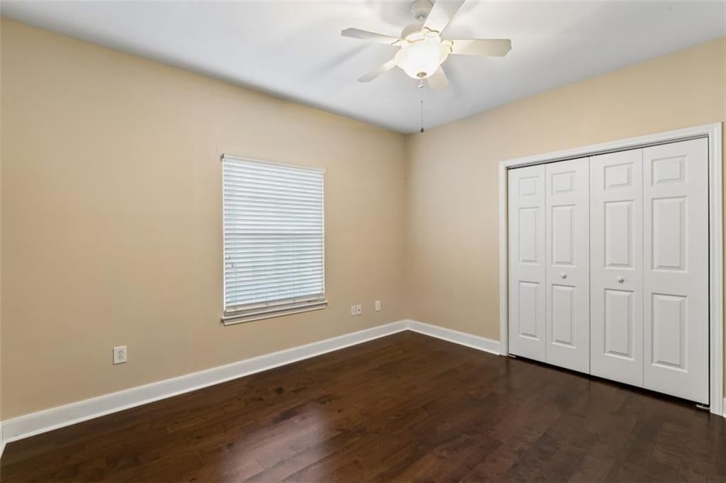 Photo 23 of 42 - 11627 Tomahawk Creek Parkway