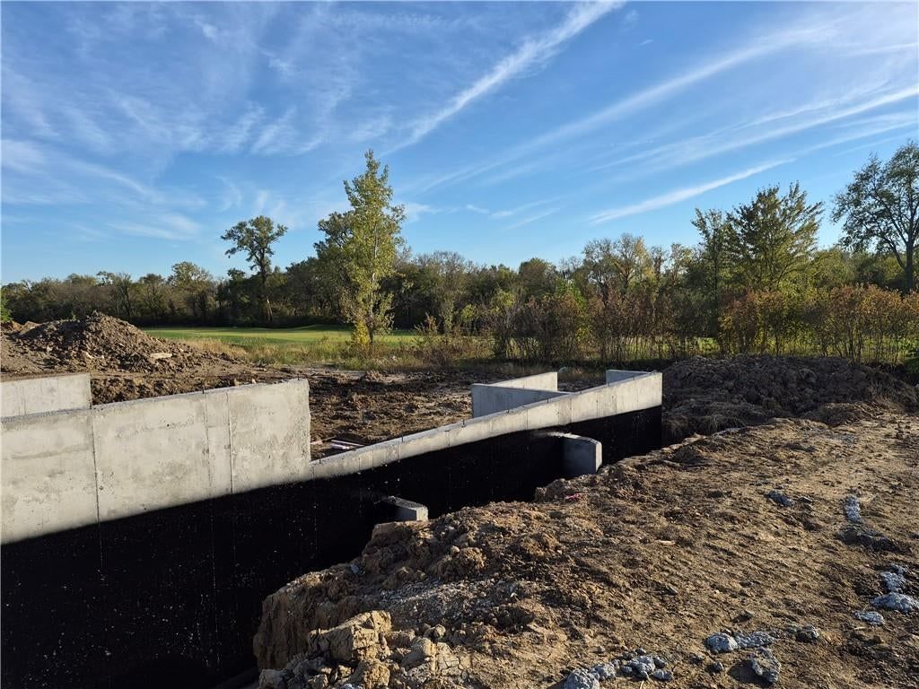 4368 Tee Box Drive, Basehor, KS: listing photo 2