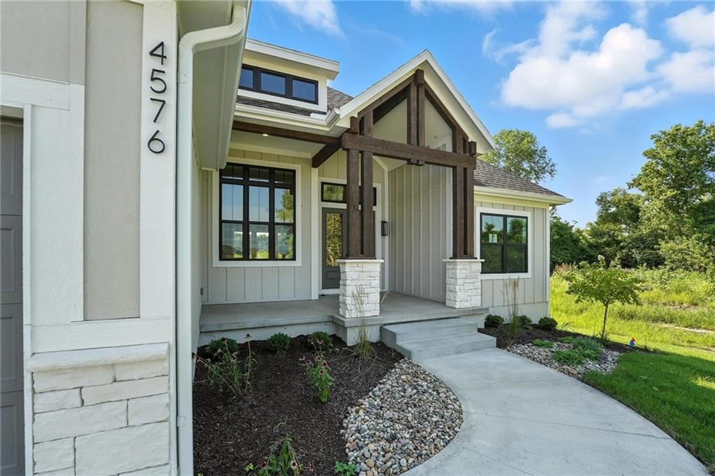 Covered front porch at 4368 Tee Box Drive, Basehor, KS 66007