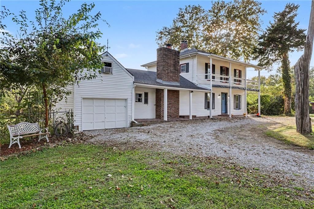 8301 E 83RD Street, Raytown, MO: listing photo 3