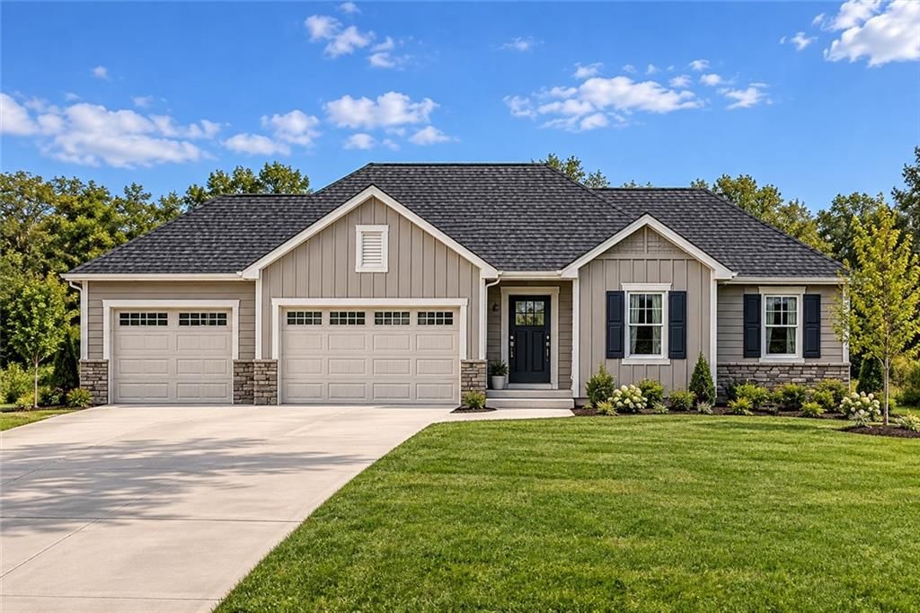2233 S Quail Drive, Independence, MO: listing photo 2