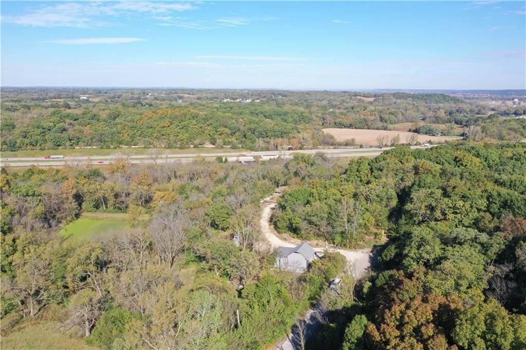 9817 Hollingsworth Road, Kansas City, KS: listing photo 3