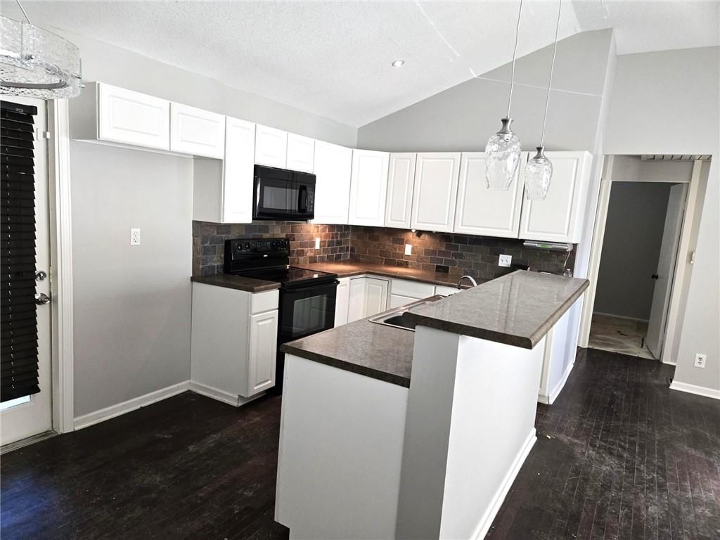 908 NE 44th Terrace, Kansas City, MO: listing photo 3