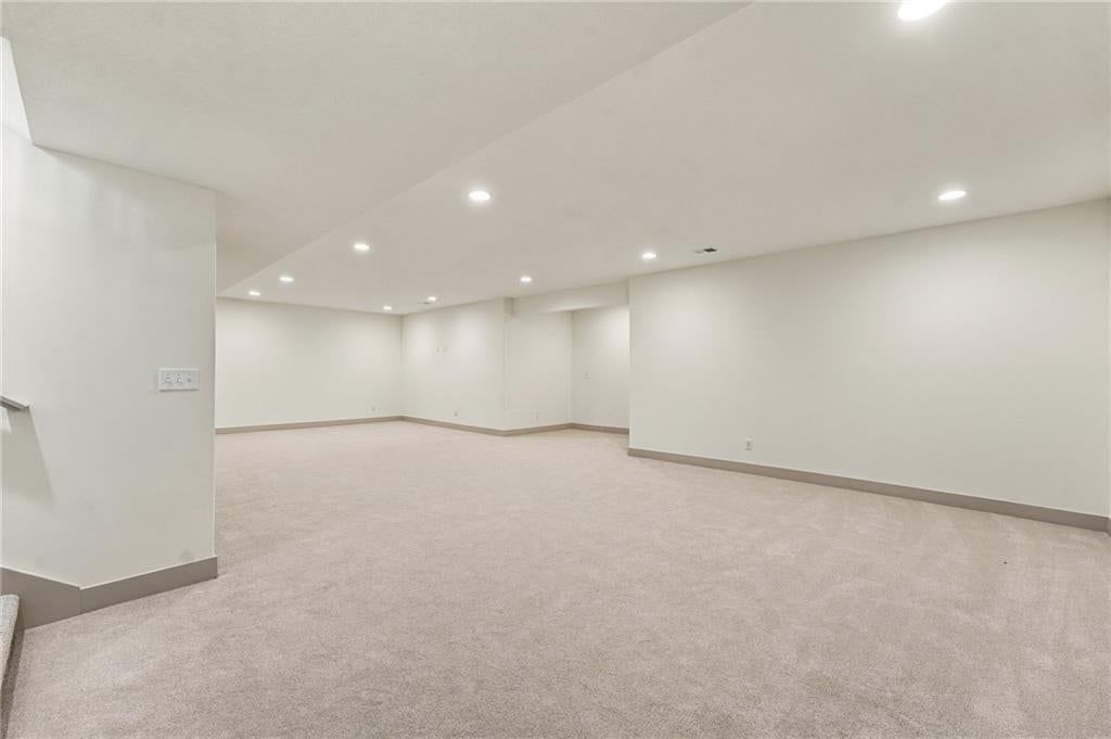Finished basement at 2605 NE Crestview Street, Blue Springs, MO 64029