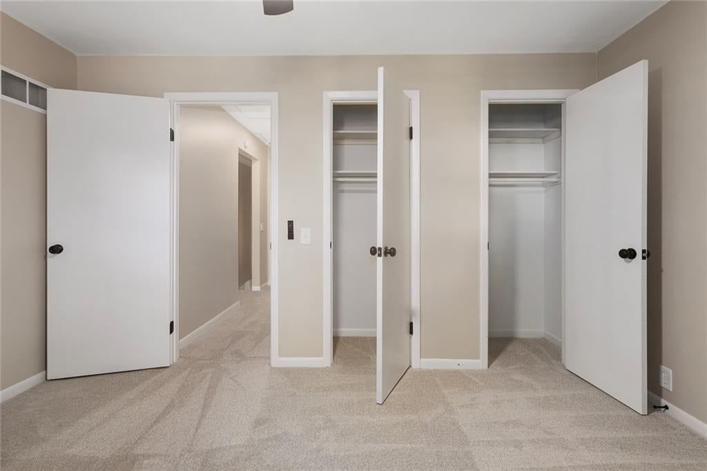 Photo 17 of 29 - 5708 NE 50th Street, Kansas City, MO 64119