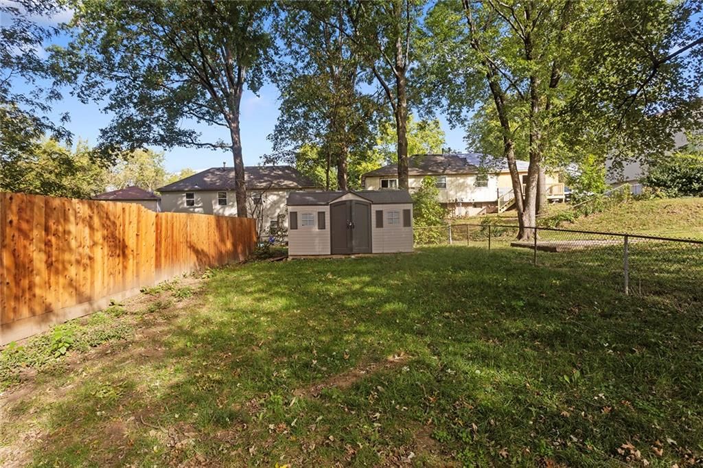 Photo 26 of 29 - 5708 NE 50th Street, Kansas City, MO 64119