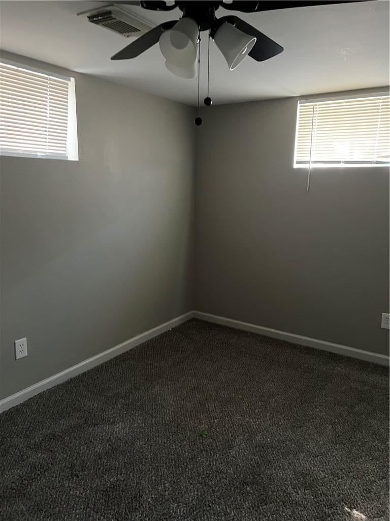 Carpet at 502 NW Central Street, Lee's Summit, MO 64063