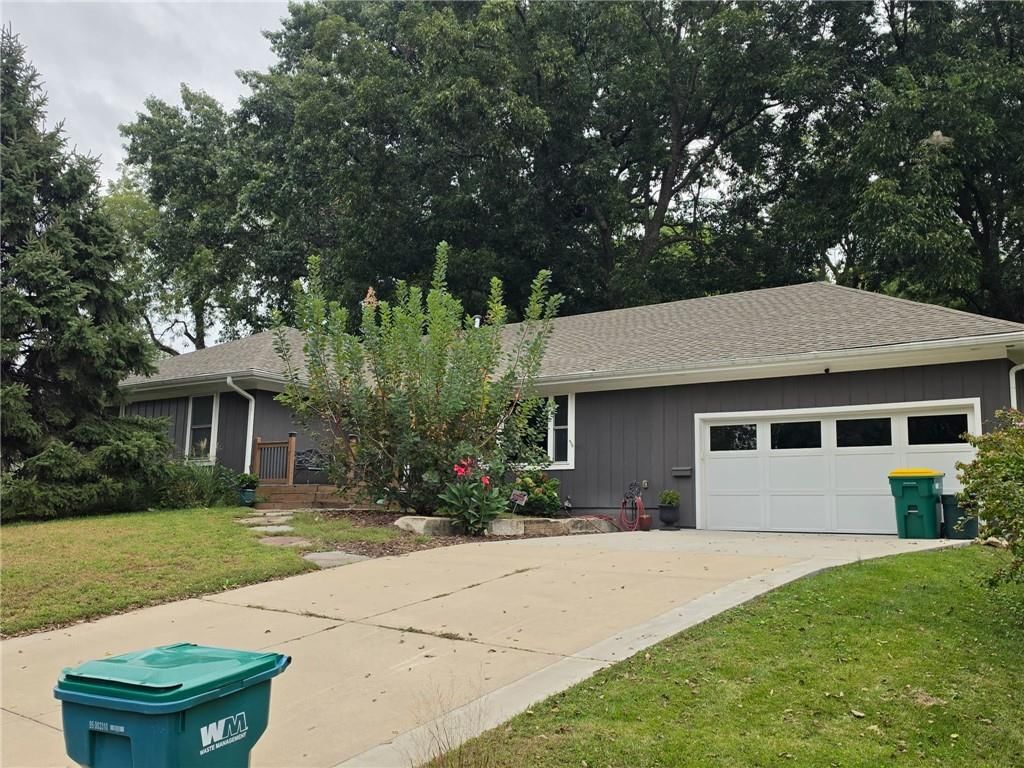 6027 Robinson Street, Overland Park, KS