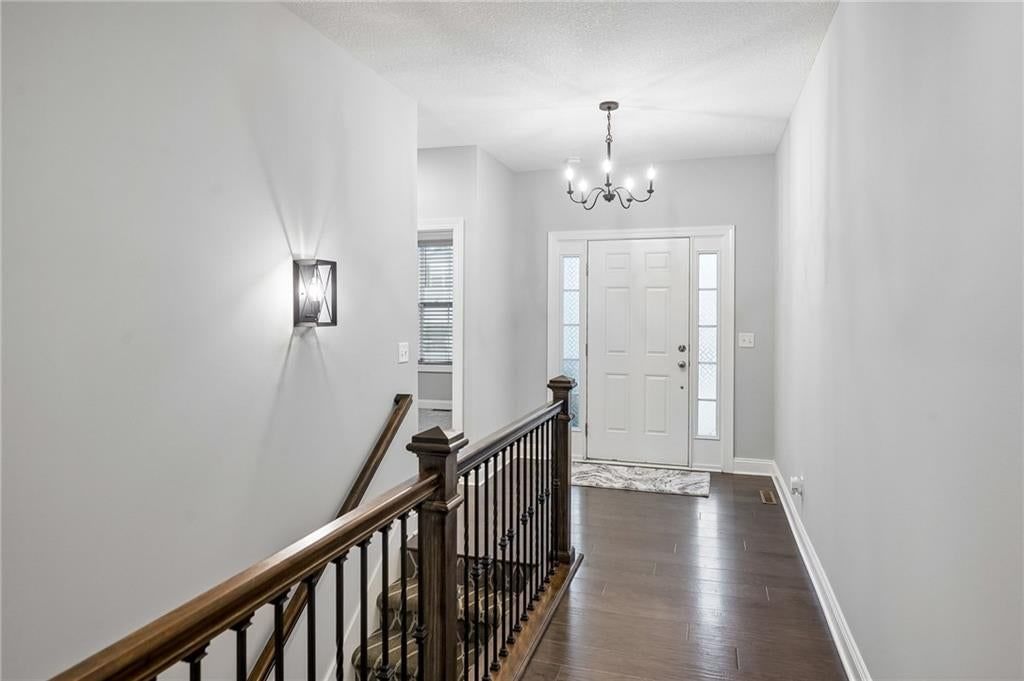 520 SW Haverford Road, Lee's Summit, MO: listing photo 3