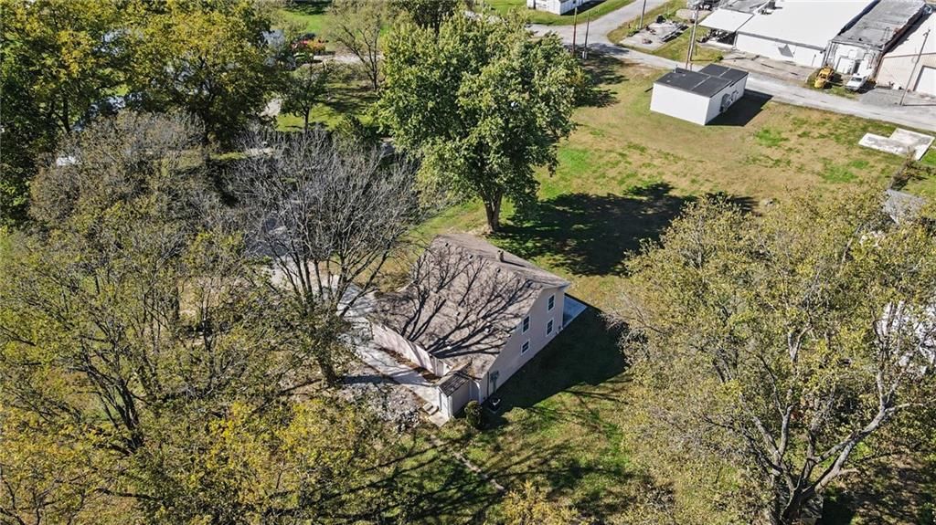Photo 28 of 31 - 190 4th Street, Holt, MO 64048